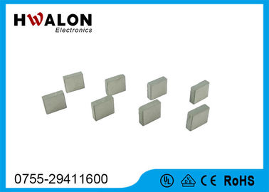 Warna Putih Kecil PTC Keramik Heater Elemen 12 - 24 Tegangan Rectangle Chip